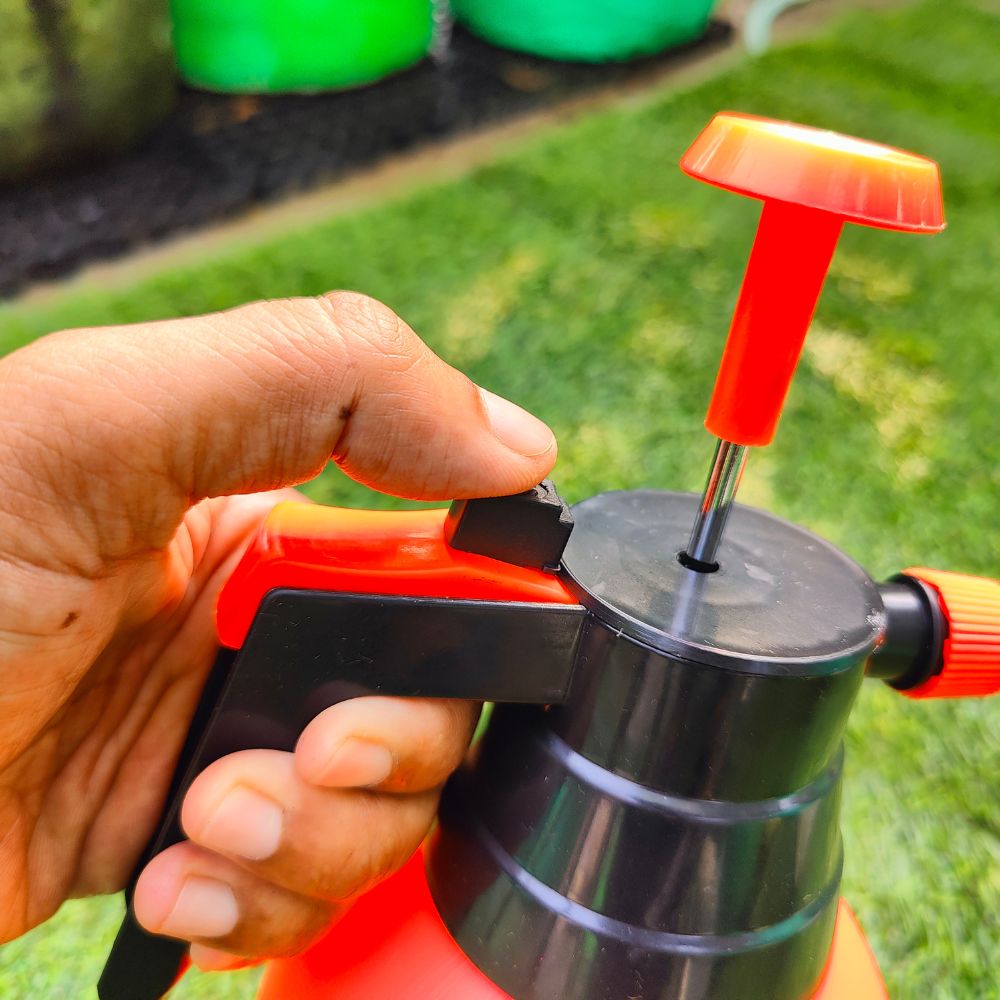 High Pressure Garden Spray Pump 2 Liter For Home Gardening